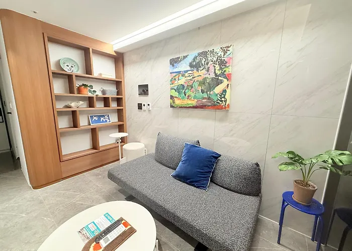 Gangnam Seocho Premium 5 Queen Bed Living Kitchen Apartment Seoul